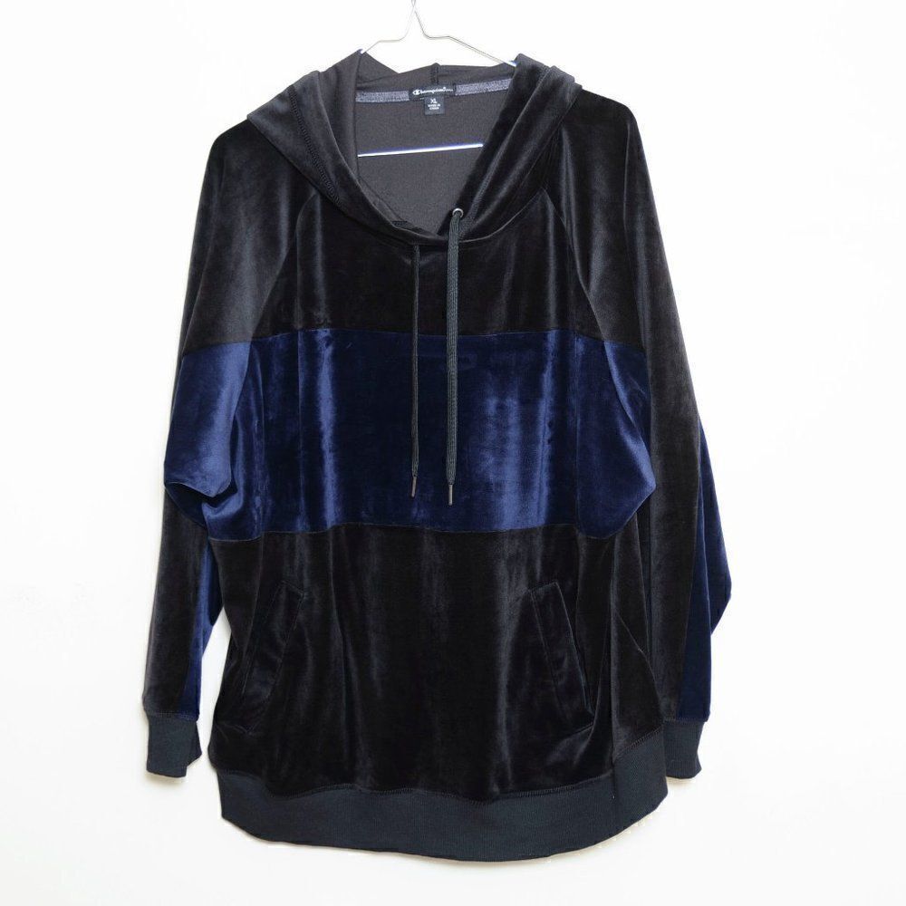 Champion Elite Women's Two Pocket Pullover Hoodie